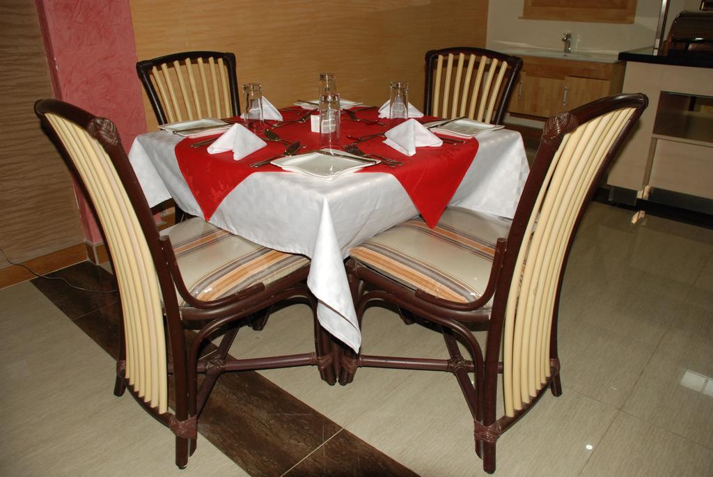 Eagle Palace Hotel Nakuru Esterno foto